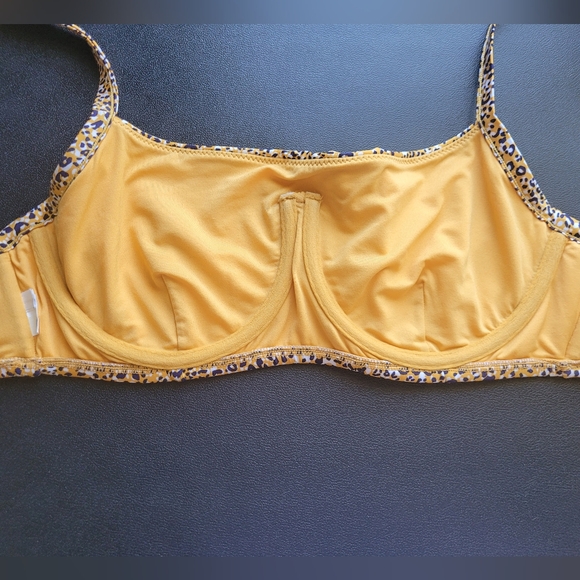 Seafolly Spirit Animal DD Square Neck Top and Sporty Bottom, GUC, Size S - Picture 6 of 9